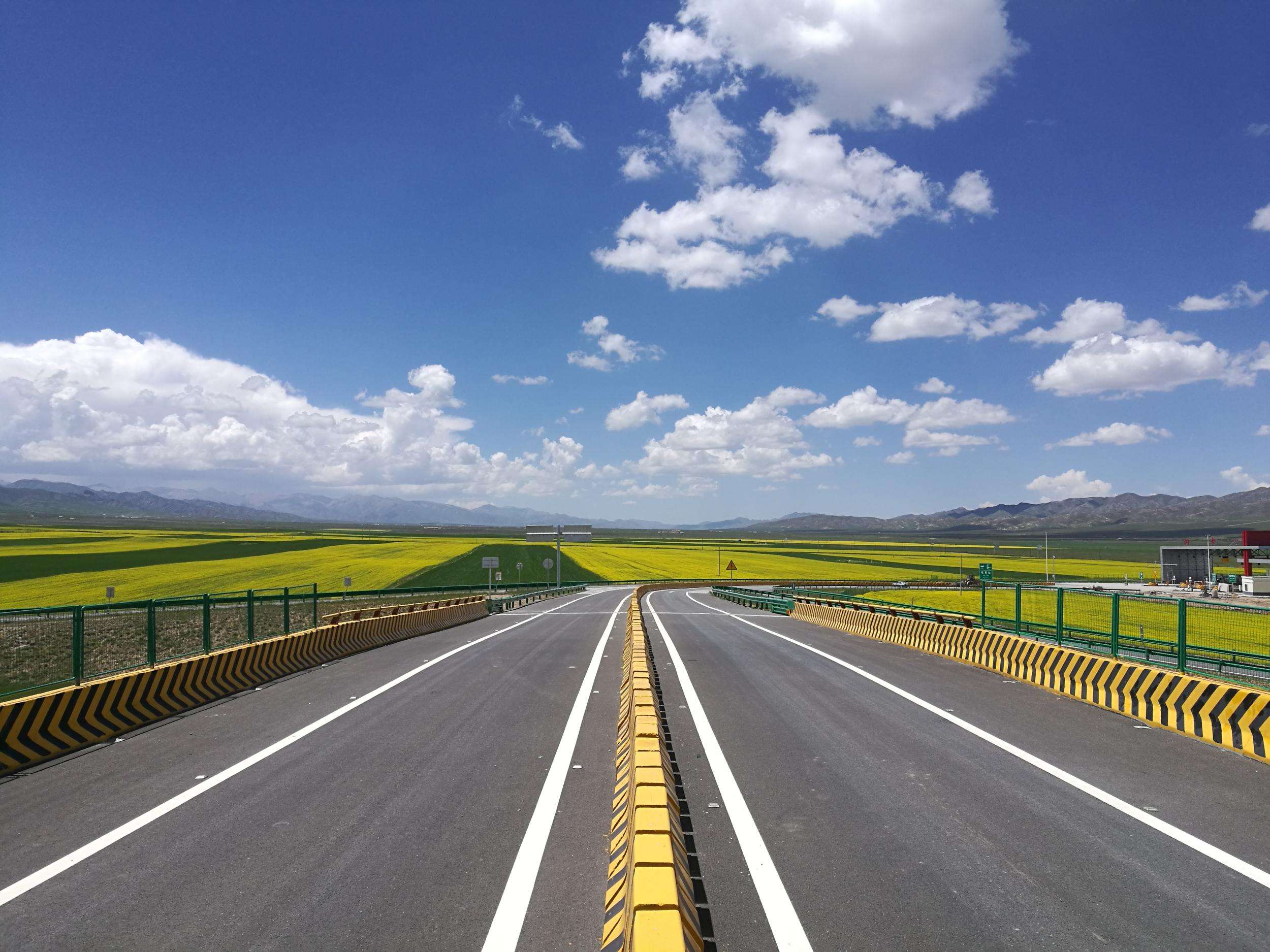 内蒙古打造完善自治区级旅游公路体系